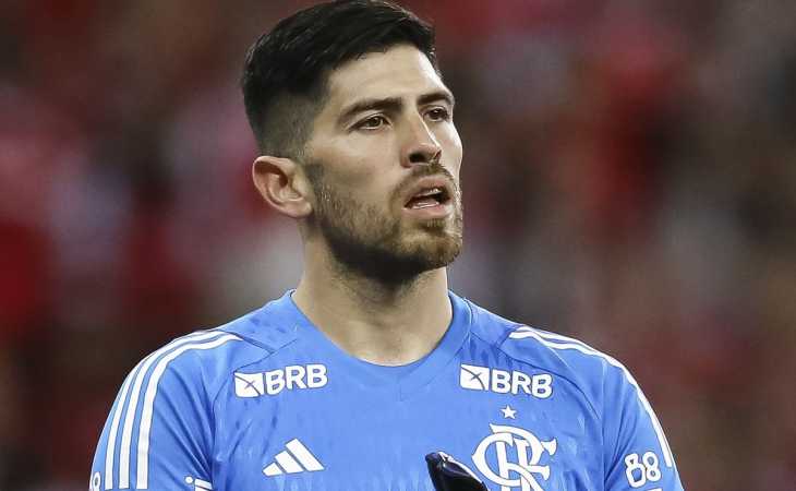 Ex Boca | El terrible momento que vivió Agustín Rossi en Brasil: su auto fue baleado